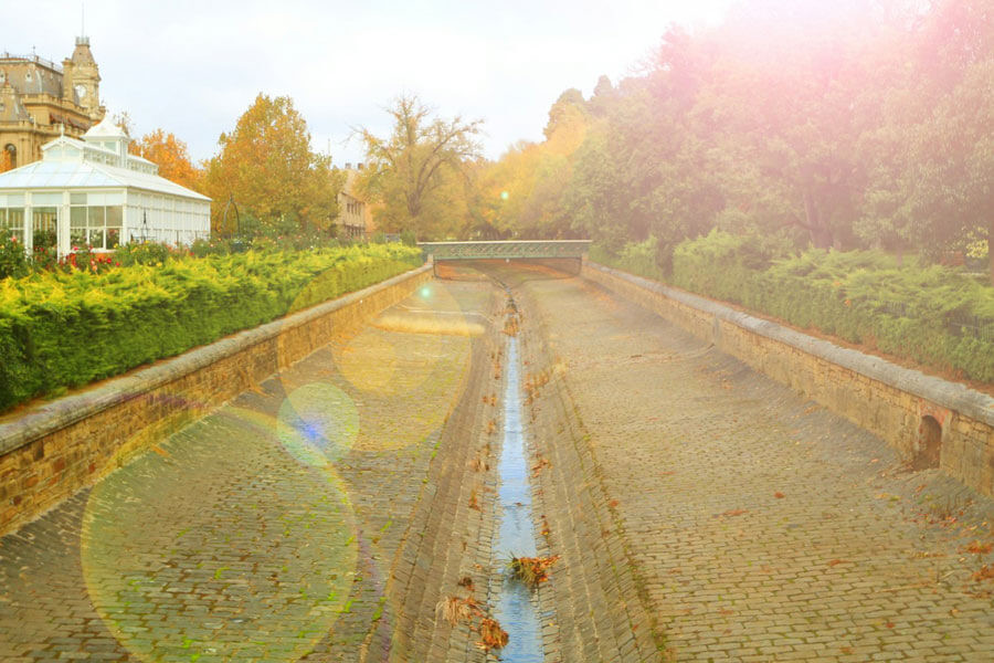 дренажная траншея